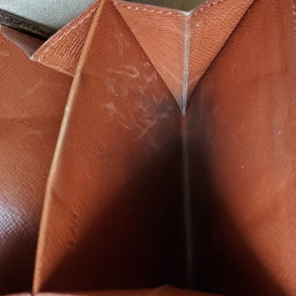 Authentic Louis Vuitton EliseTrifold Monogram Wallet - Picture 9 of 9